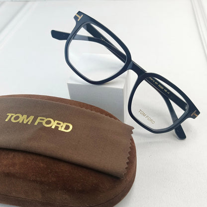 TOMFORD EYEGLASS TF5713