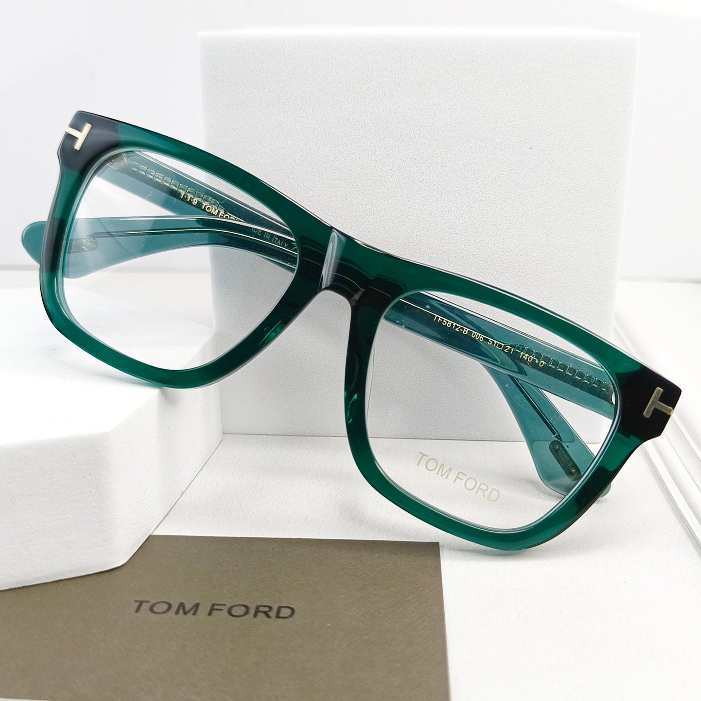 TOMFORD TF5812