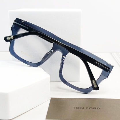 TOMFORD EYEWEAR TF5724