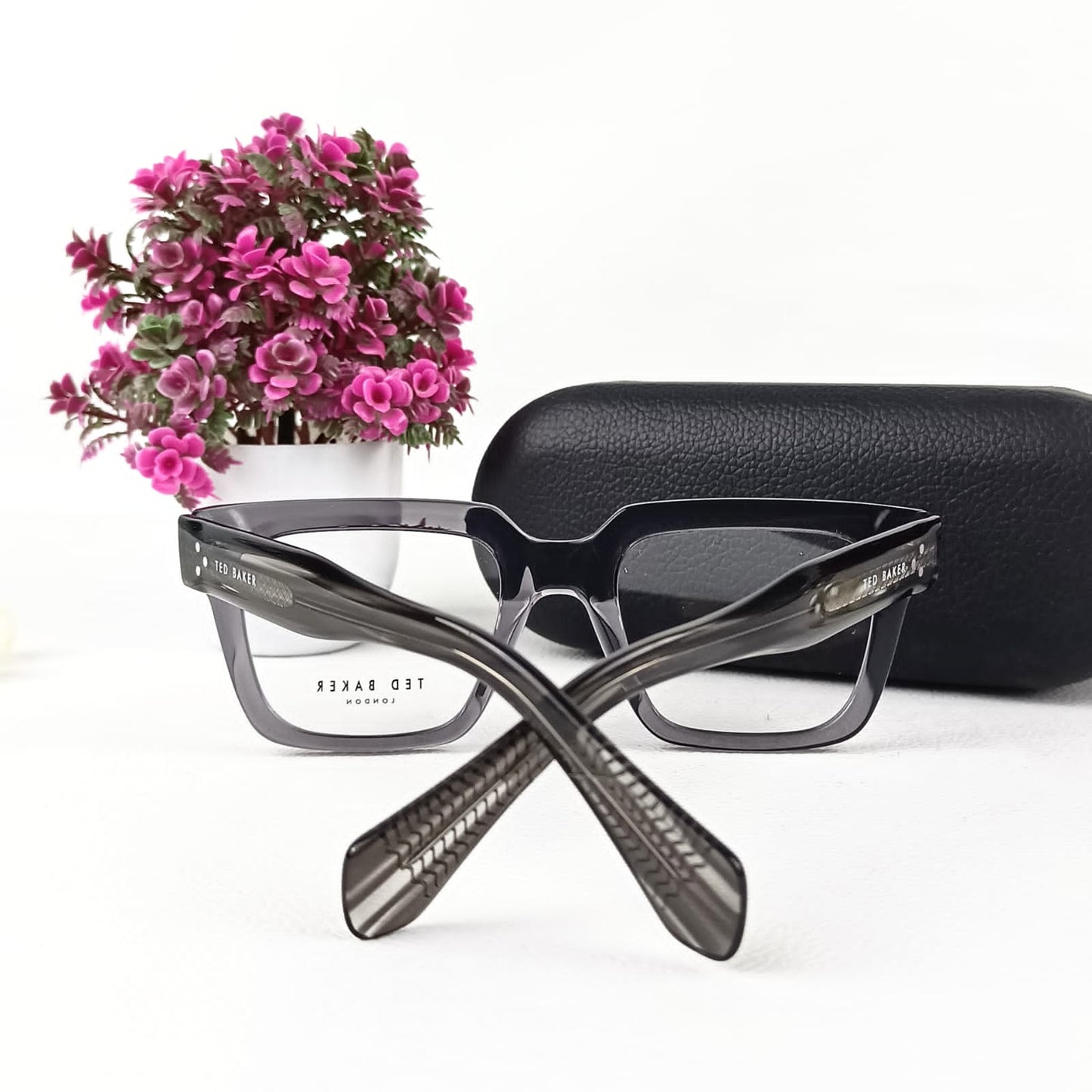 TED BAKERS EYEWEAR